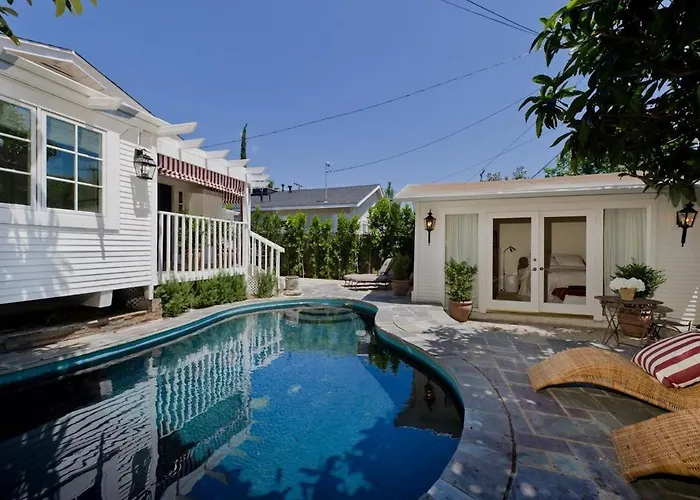 Chic West Hollywood Bungalow With Pool And Adu